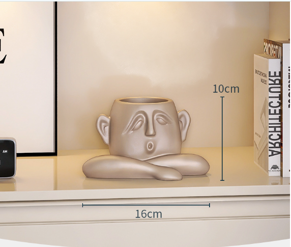 Nordic Style Resin Decorative Figurine for Home Decor